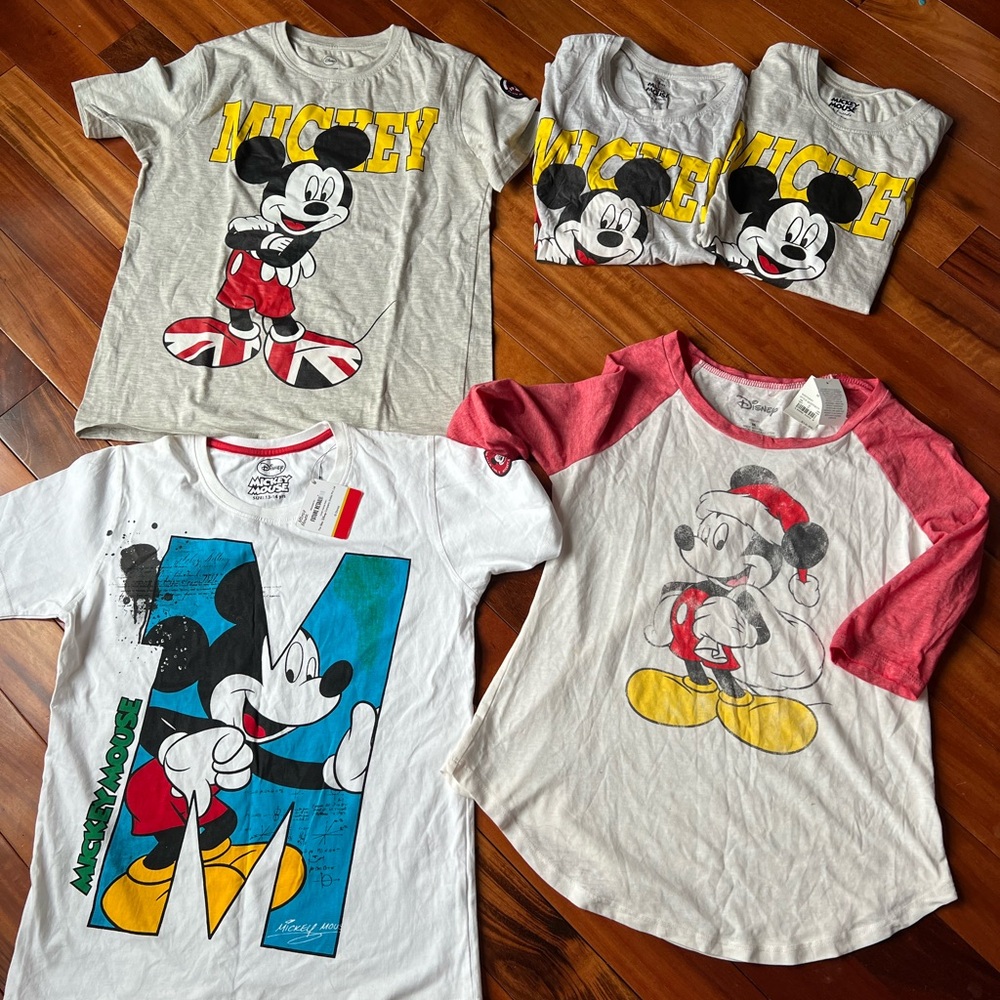 Disney Tee shirts, A lot of 5 for Group, 3 same kind and two others size 14